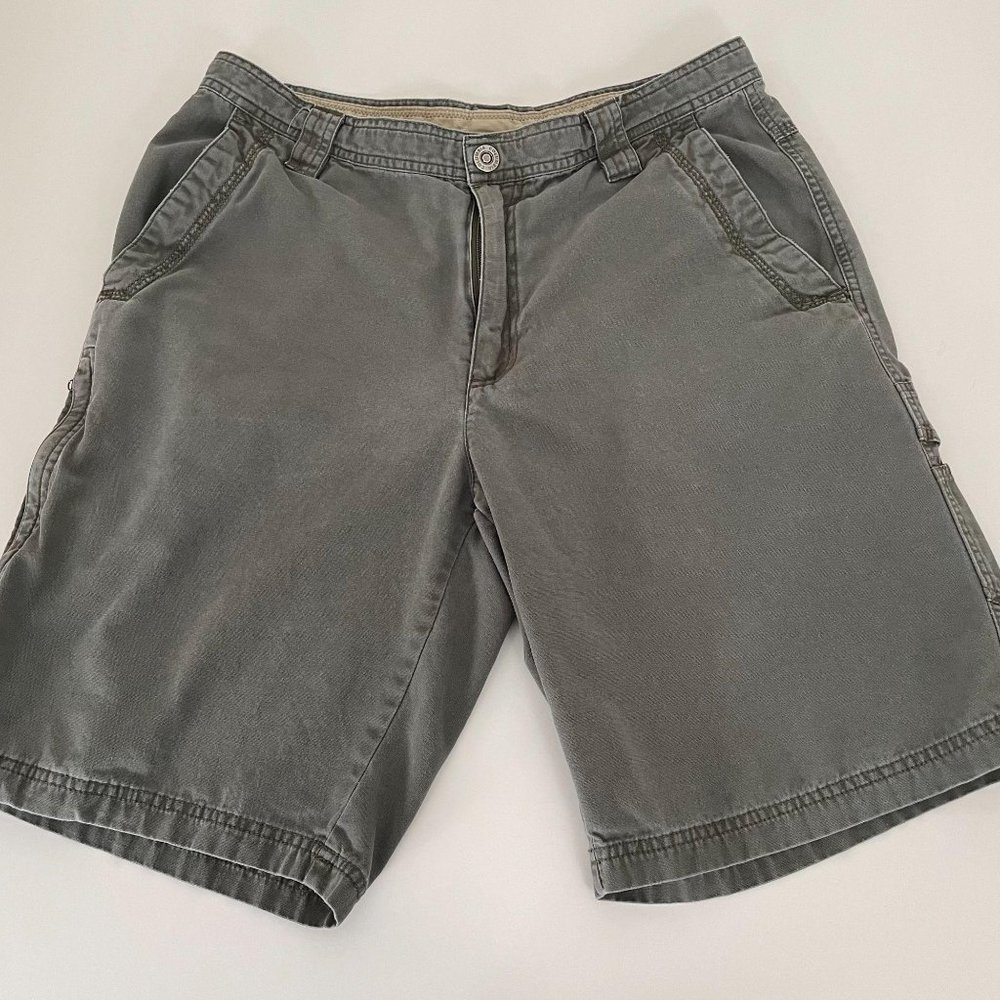 -Columbia Men's Cargo shorts Green Size 34 AM4541